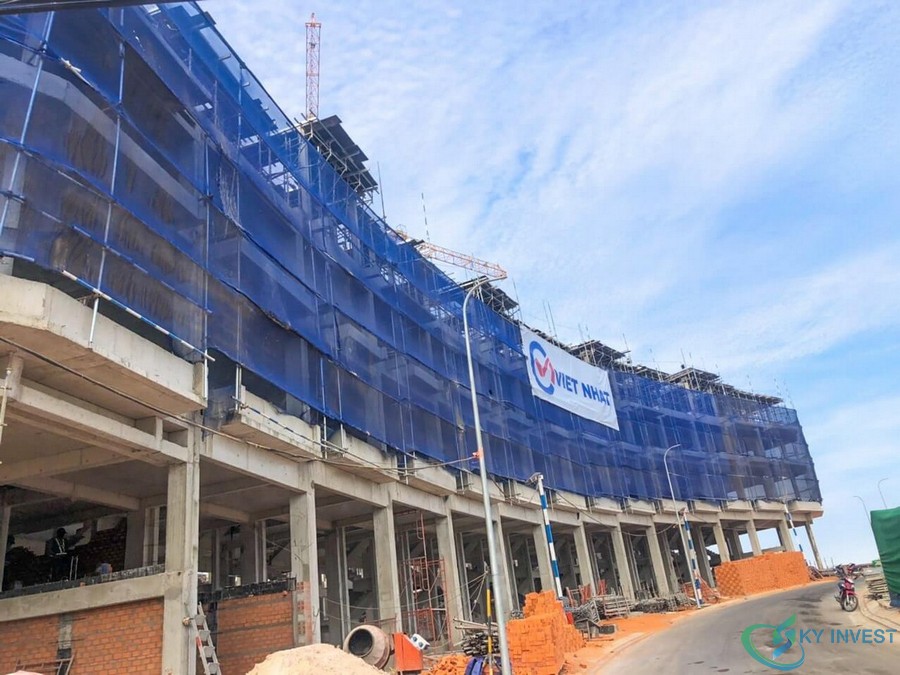 Tiến độ xây dựng dự án nghỉ dưỡng Summerland Mũi Né 02/2021 - Nhà phố thương mại 2