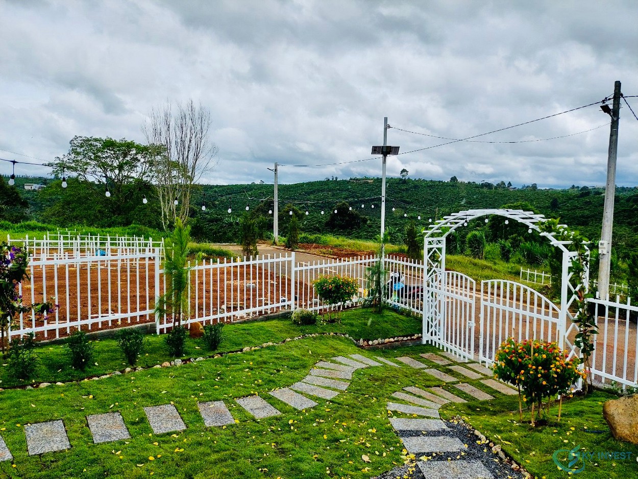 Hình ảnh thực tế nhà ở trên khu đất nền Lộc An - Bảo Lộc