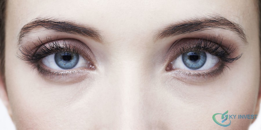 Có rất nhiều nguyên nhân dẫn đến hiện tượng mắt giật ở cả nam và nữ